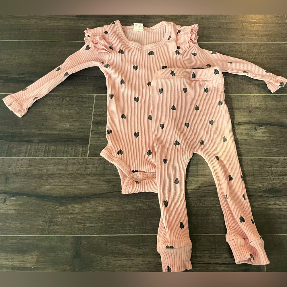 Fullfamous- 2 Piece Valentine Long Sleeve Romper Set - SIZE: 12 - 24 Month